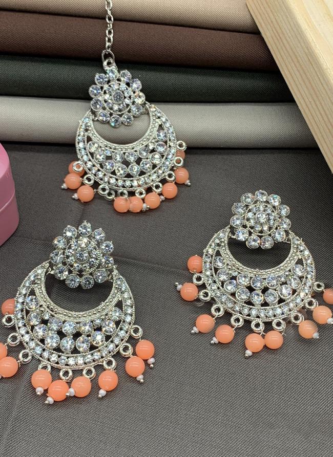 Peach Chandbali Design Earrings With Maang Tikka